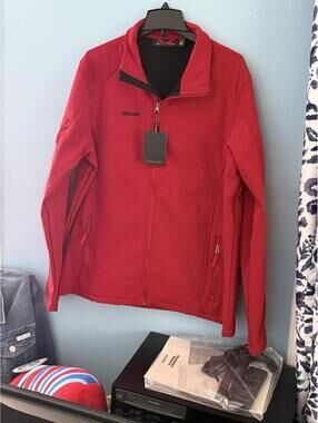 Marmot Red Full Zip Front Fleece Lined Softshell Jacket  (XL) New